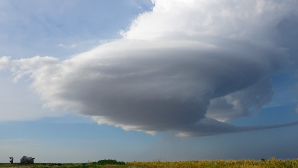 Rotating low precipitation cell - Gruver, TX - © TsWISsTER