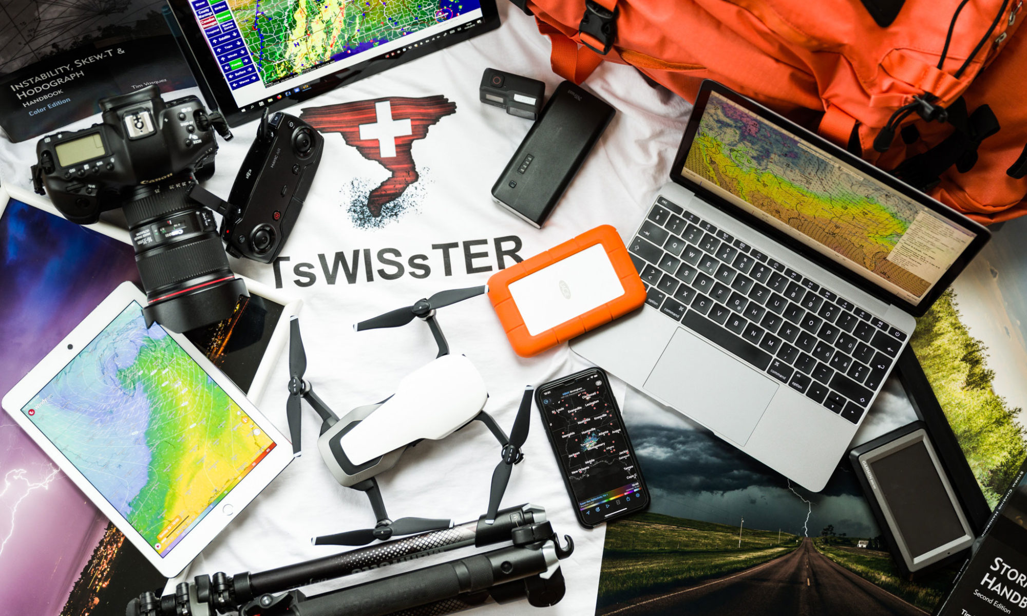 Storm Chasers basic equipment - © TsWISsTER